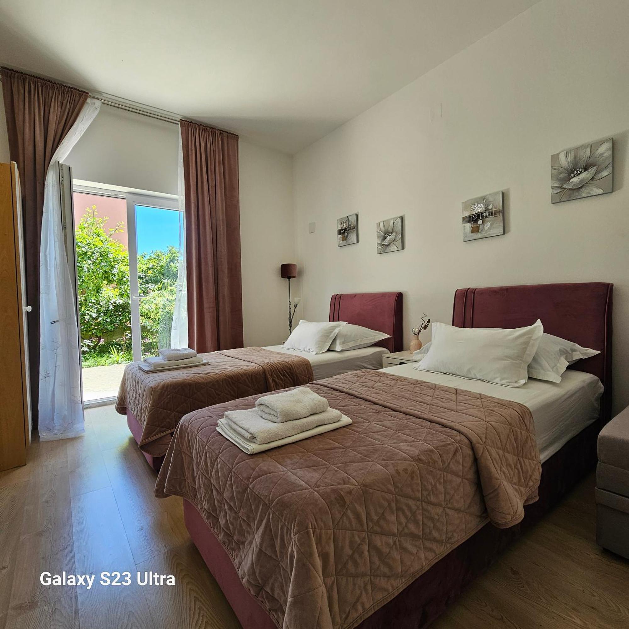 Apartmani Dianna Kaštela Exteriör bild