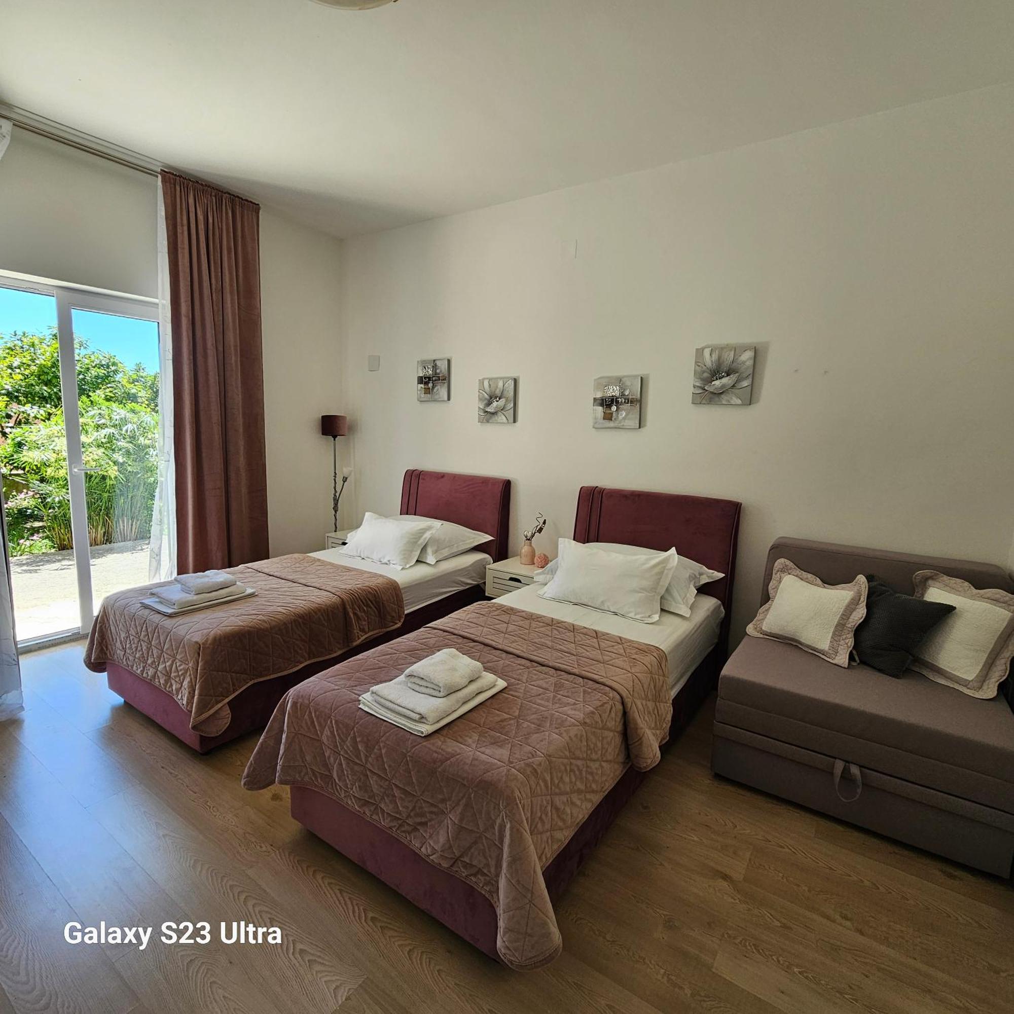 Apartmani Dianna Kaštela Exteriör bild